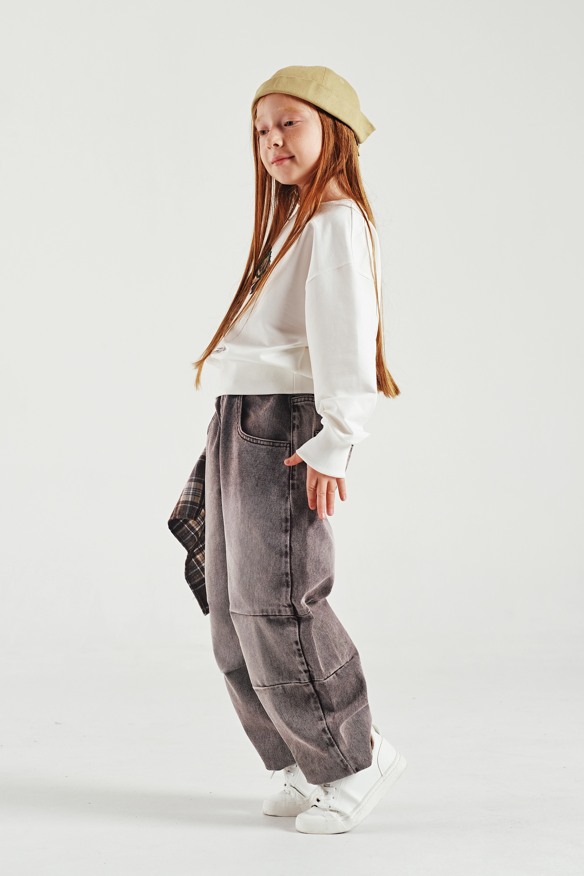 Kız Çoçuk Nakışlı Sweat Aksesurlı Denim Pantolon Takım(3-8 yaş)